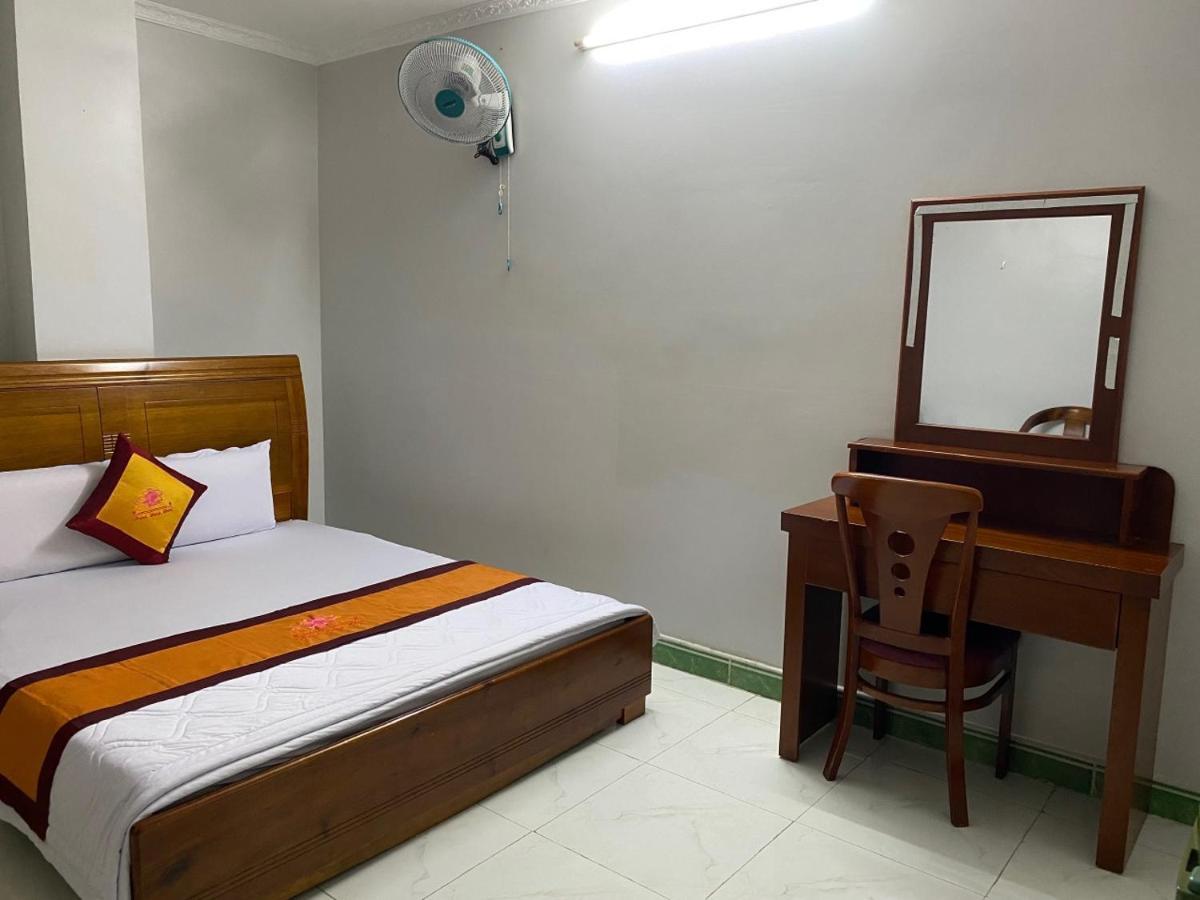 Khách Sạn Thanh Hồng Cidade de Ho Chi Minh Exterior foto